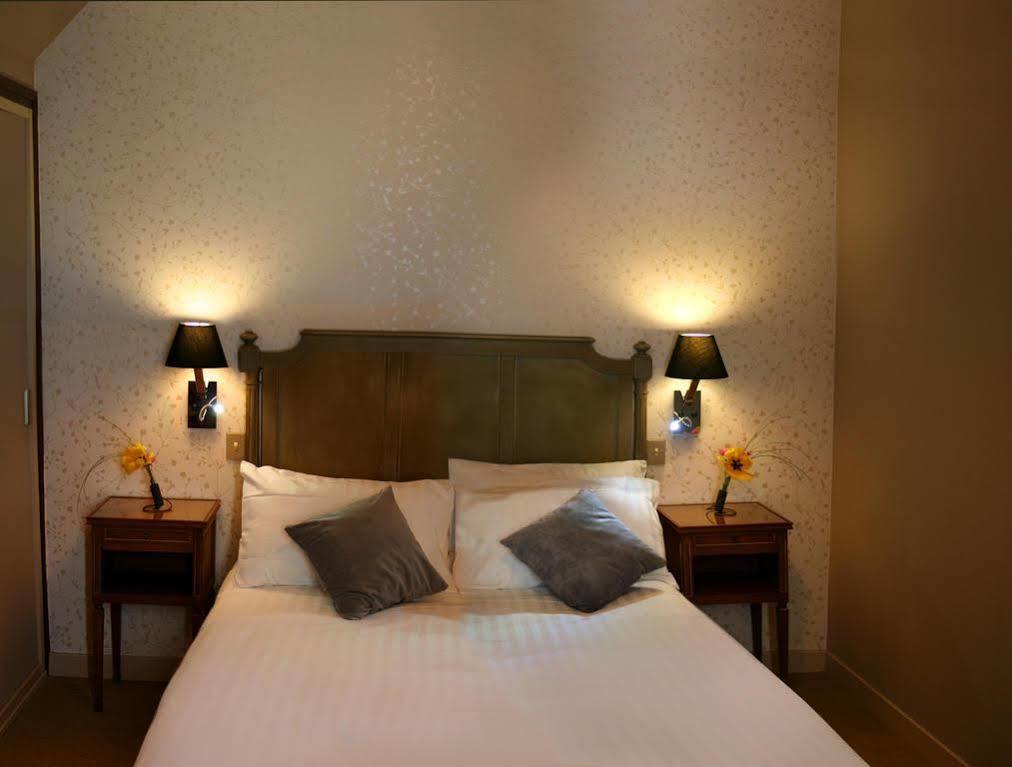 Hotel De Boisgelin Plehedel ภายนอก รูปภาพ