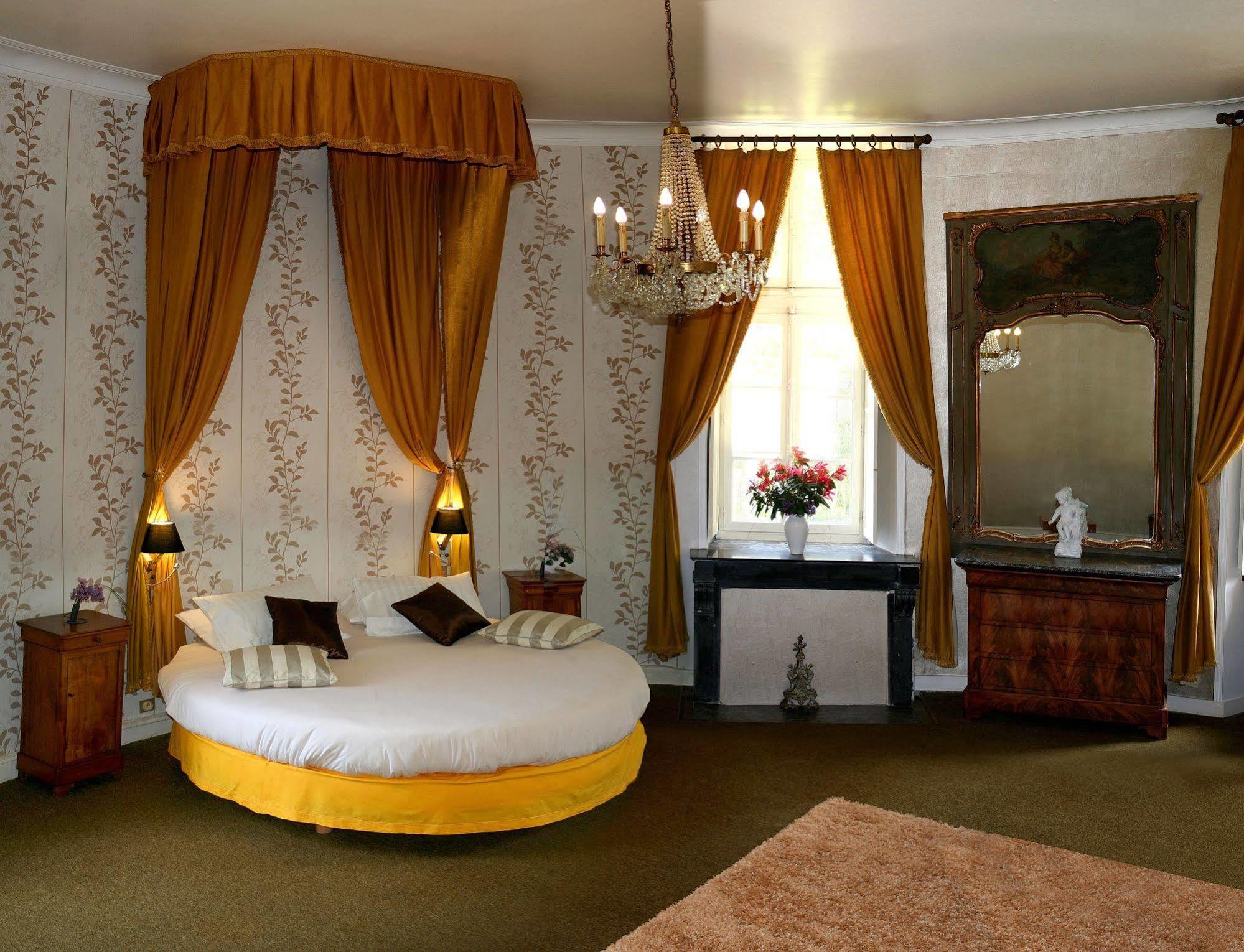 Hotel De Boisgelin Plehedel ภายนอก รูปภาพ