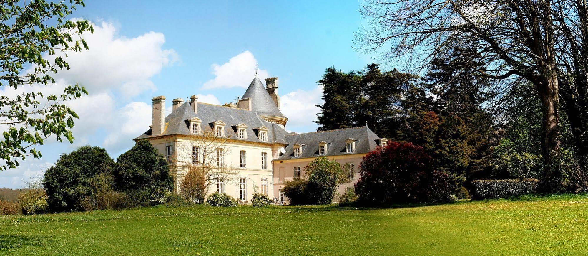 Hotel De Boisgelin Plehedel ภายนอก รูปภาพ